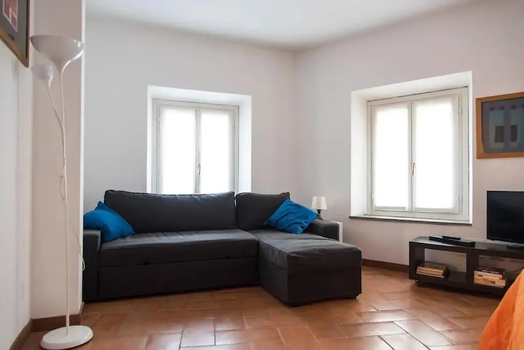 Hidden Retreat - Duomo Apartment Milan